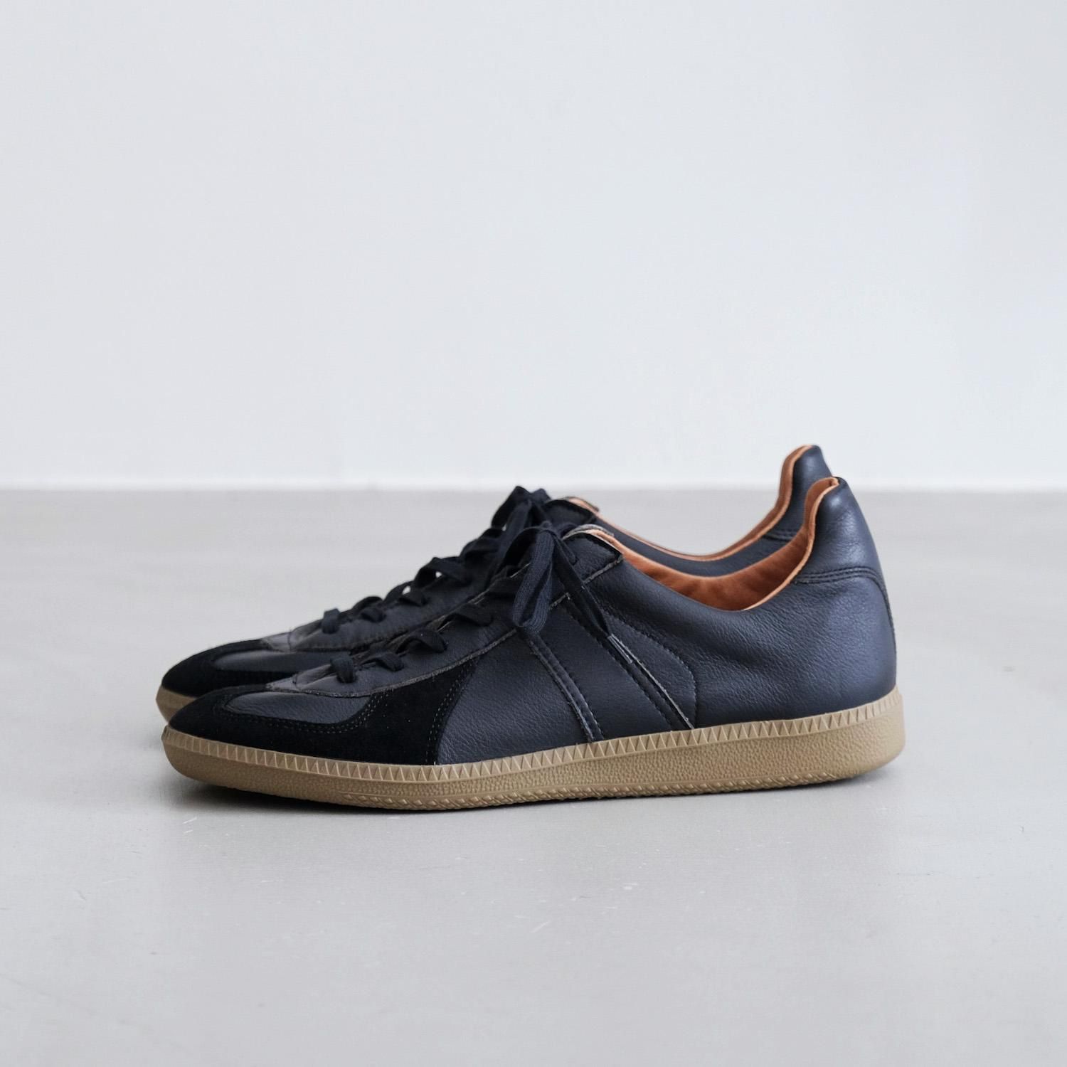 GERMAN MILITARY TRAINER [BLACK]