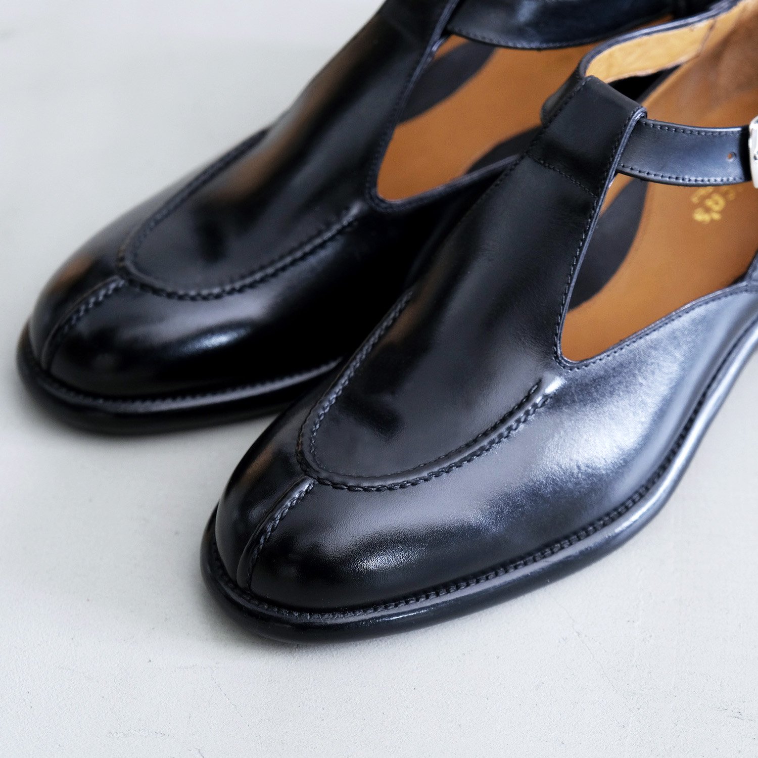 T-STRAP SHOES [BLACK/Freudenberg Box Calf] - WUNDER 大阪 セレクト