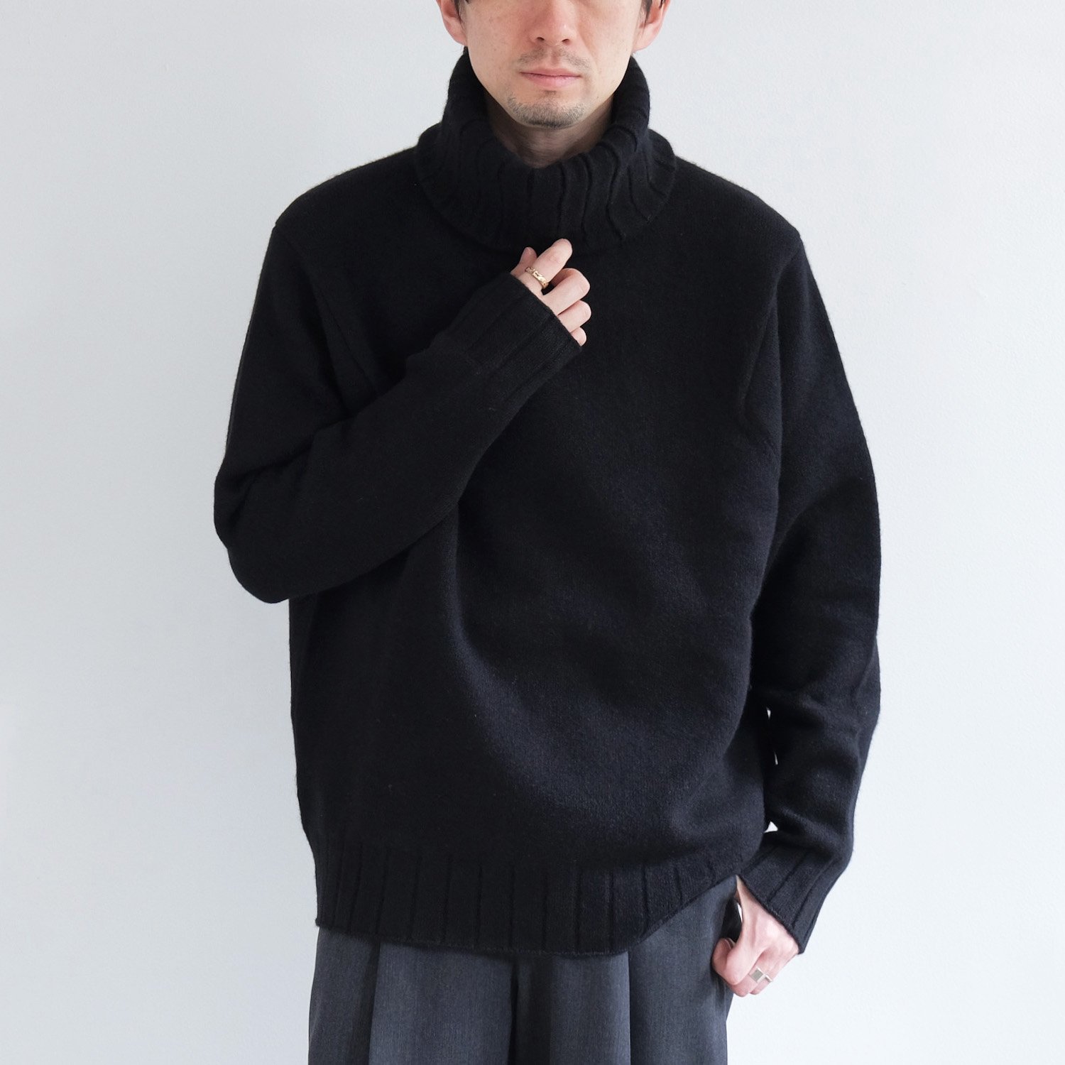 HEAVY OZ CASHMERE OVERSIZE TURTLE NECK [BLACK] - WUNDER 大阪