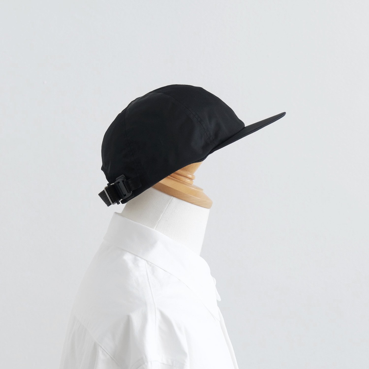 DICROS LITTLE BRIM CAP [BLACK]