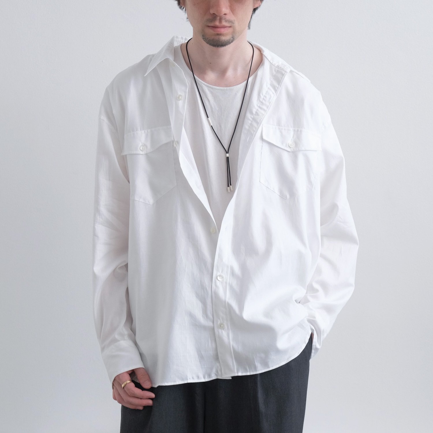 超人気新品 【美品】I AM DORK work shirt ansnam white シャツ - www