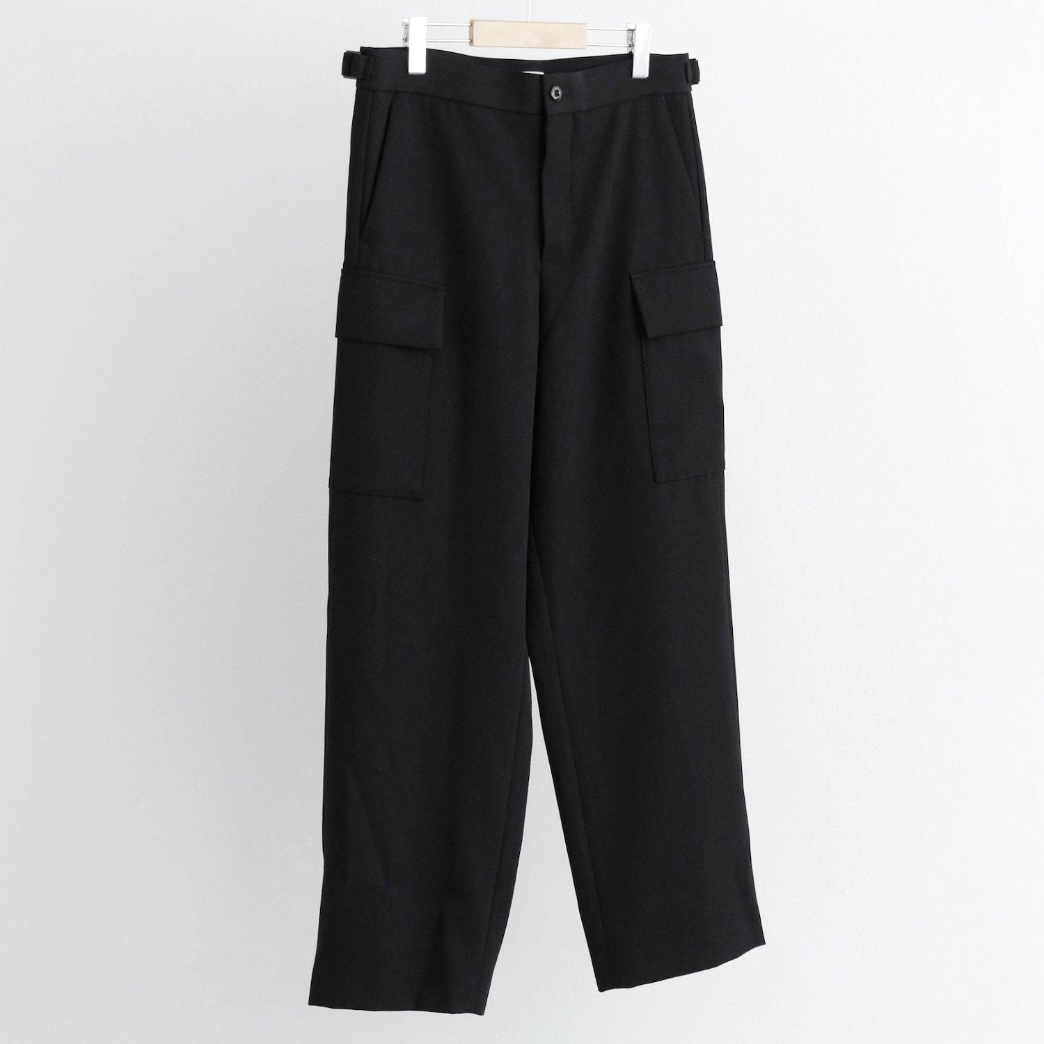 BACK SATIN FIELD CARGO PANTS [BLACK]