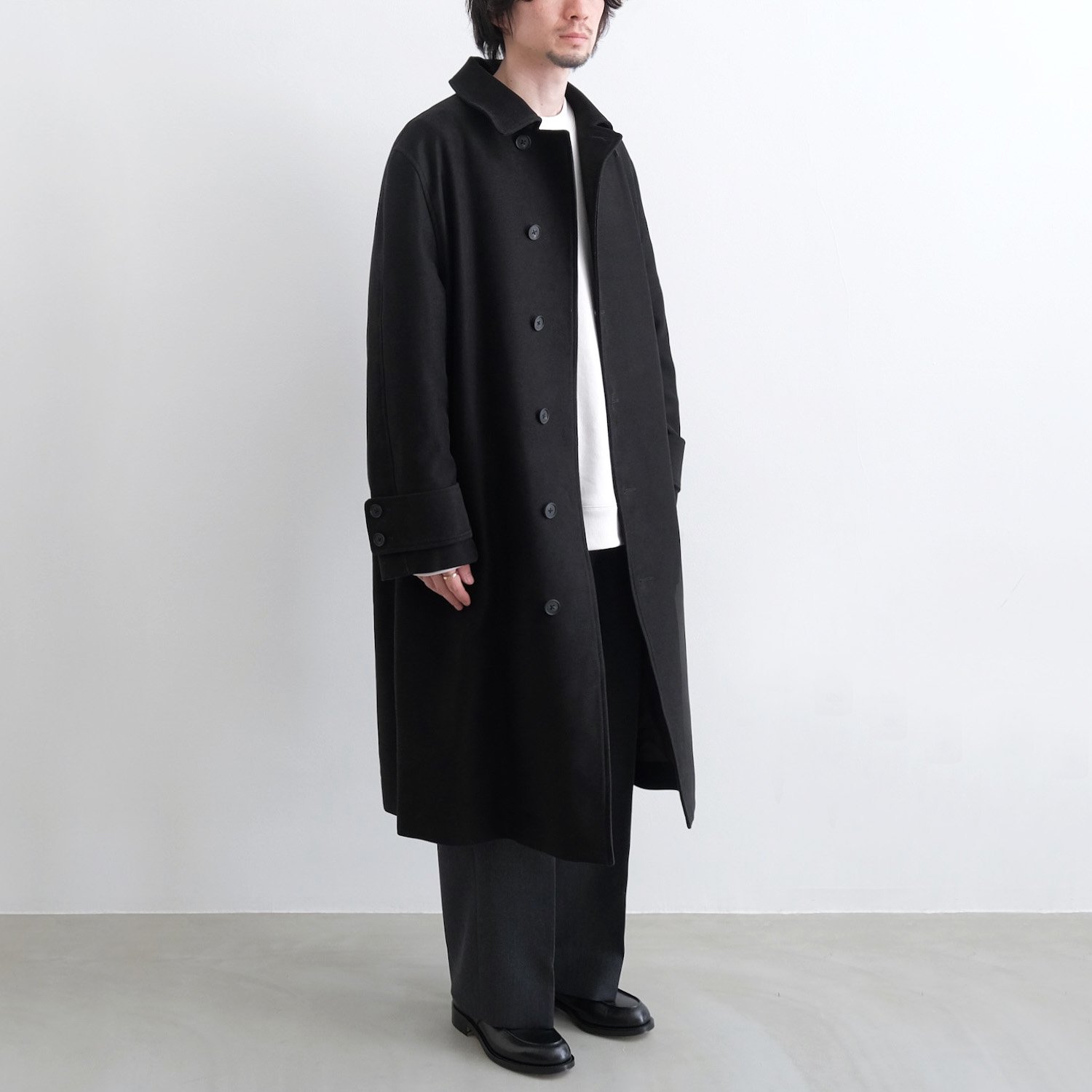 HIGH COUNT MOLESKIN SPLIT RAGLAN OVER COAT [DEEP BLACK] - WUNDER 大阪  セレクトショップ 大阪梅田中崎町 オンラインストア 正規取扱い 通販可能