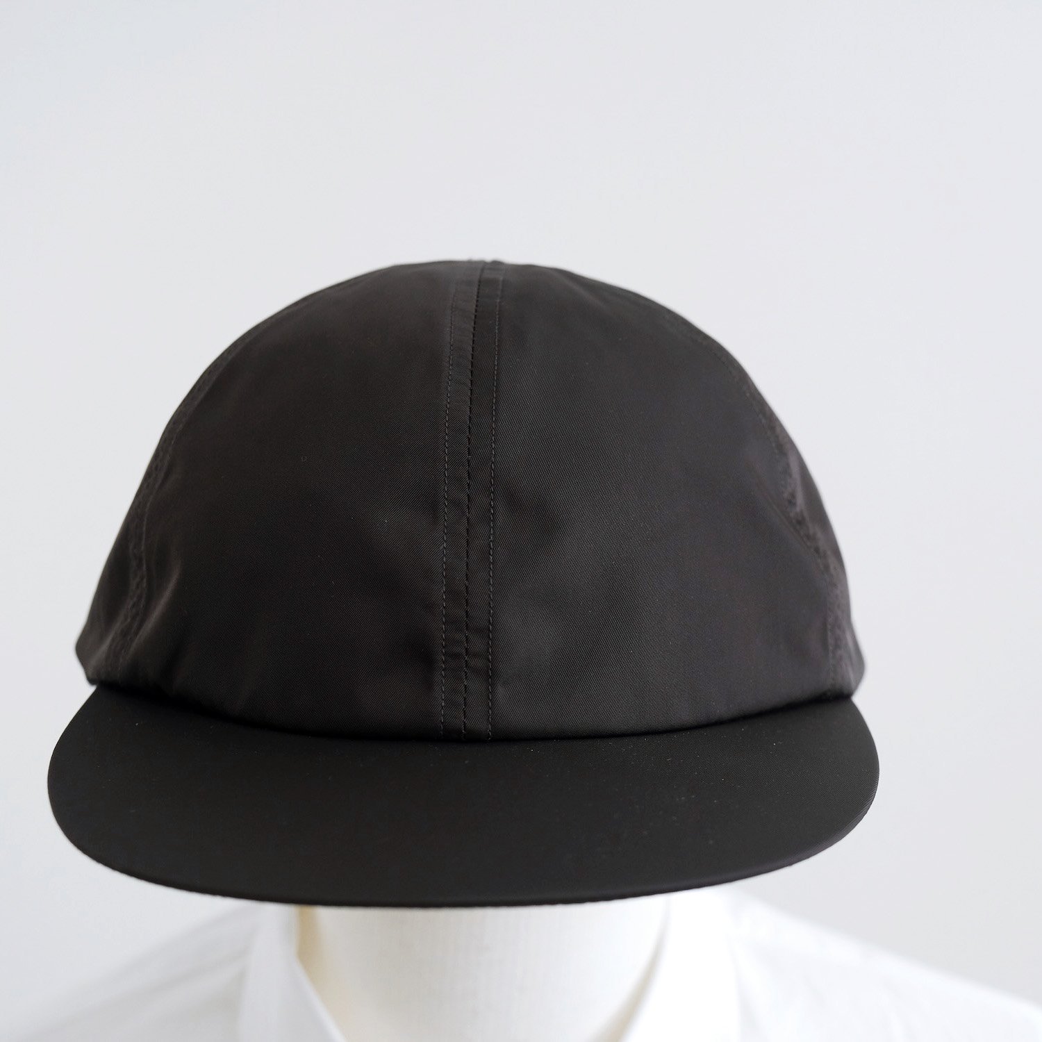 COMESANDGOES DICROS LITTLE BRIMCAP BLACK-