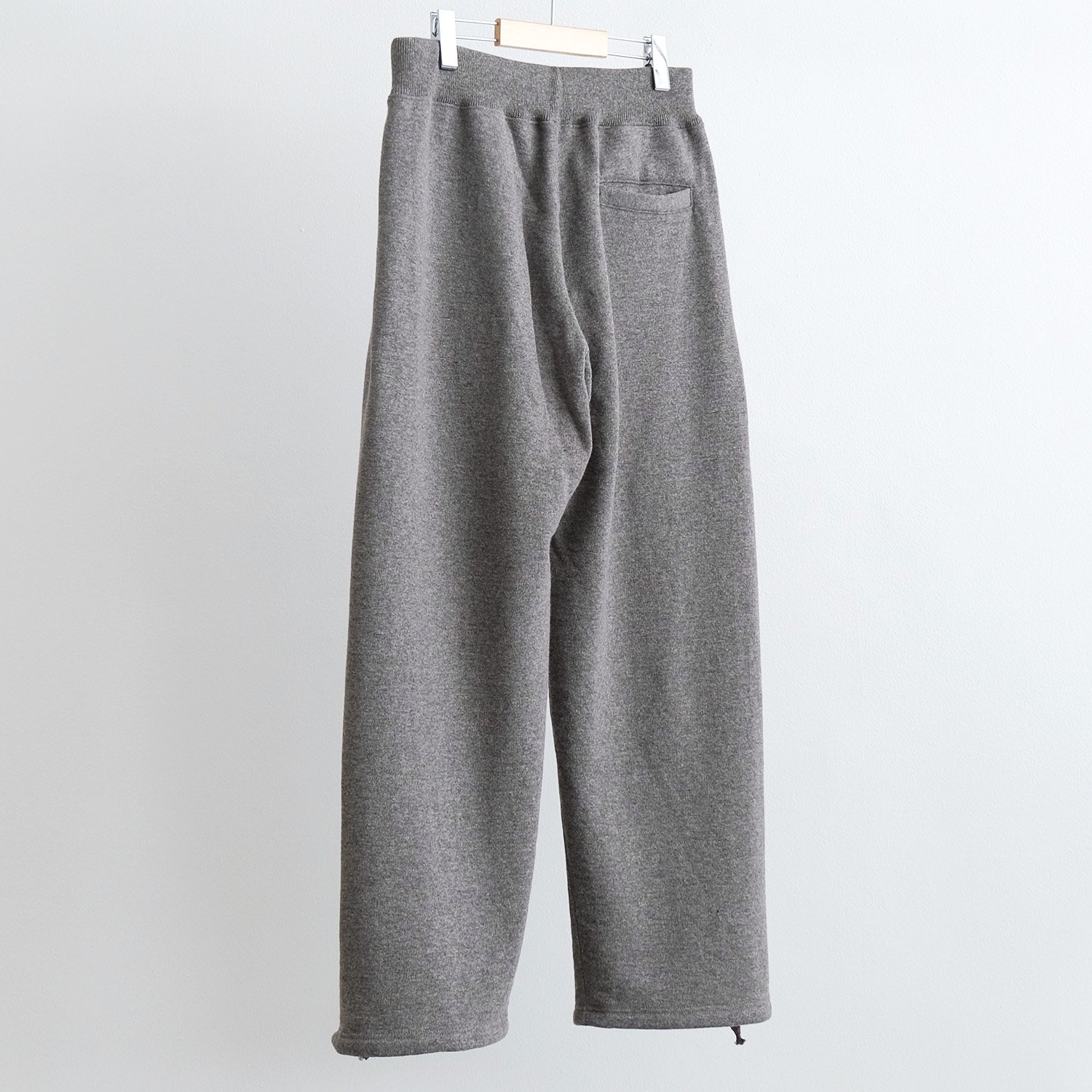 オンライン格安特売 nonnotte/no tuck wide straight trousers | paraco.ge