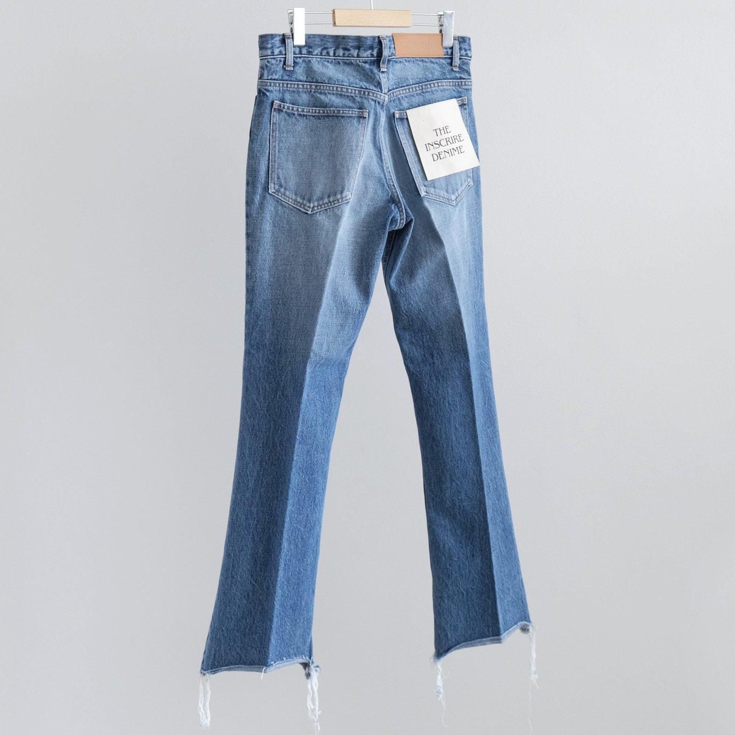 1着でも送料無料 未使用】ドゥで購入・FRAME DENIMのフレア