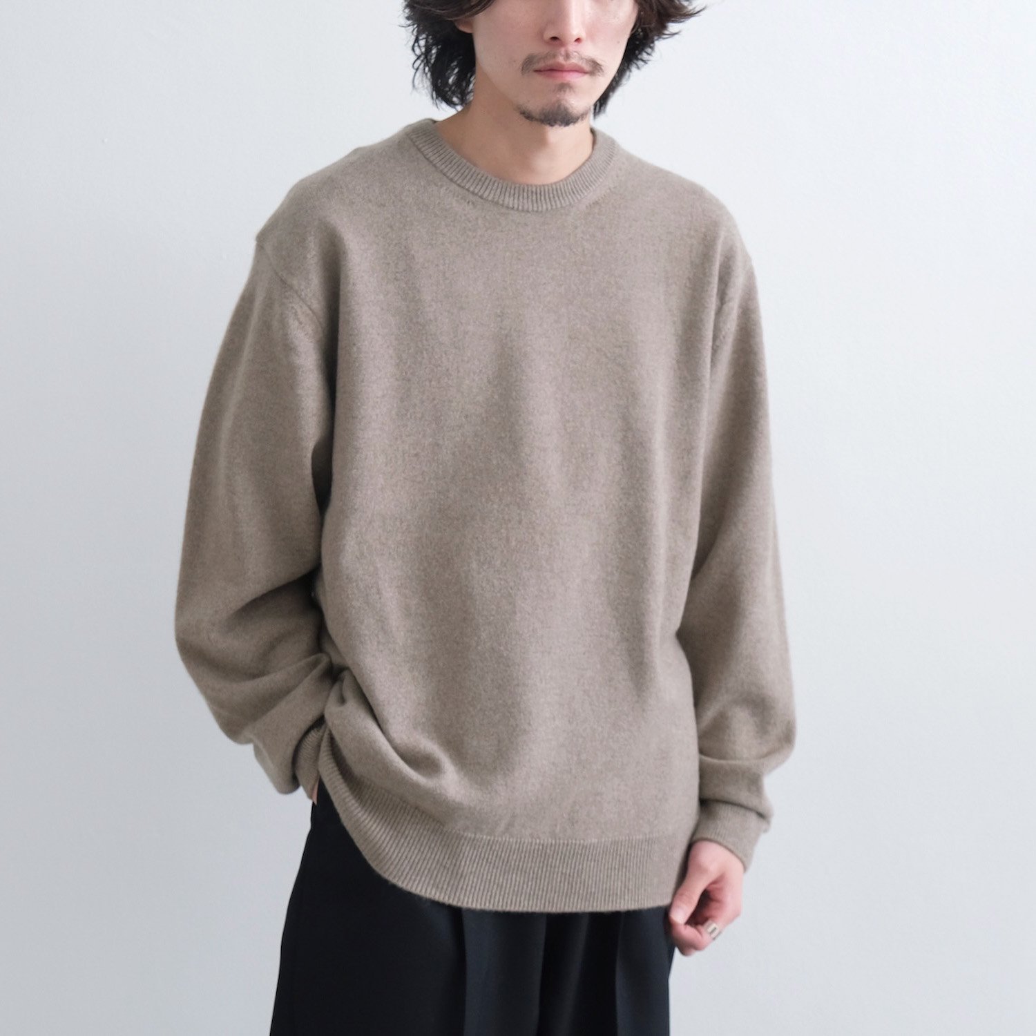 INNOCENT CASHMERE CREW NECK [BROWN] - WUNDER 大阪 セレクトショップ