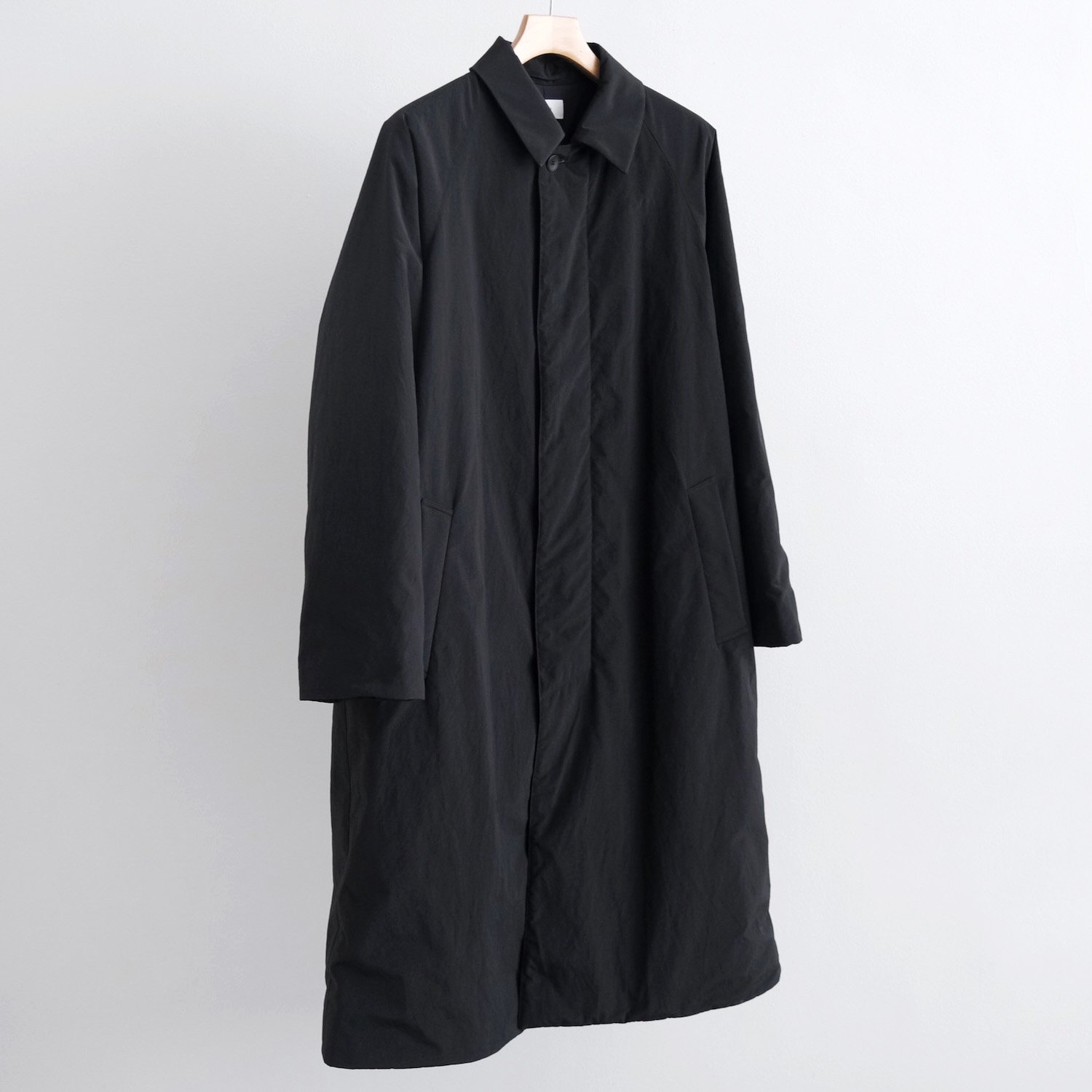 TECHNO COTTON RECYCLED WOOL / CASHMERE PADDED COAT [BLACK]