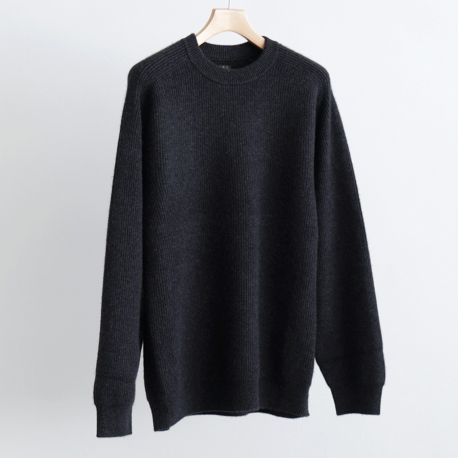 INNOCENT CASHMERE RIB CREW [BLACK]