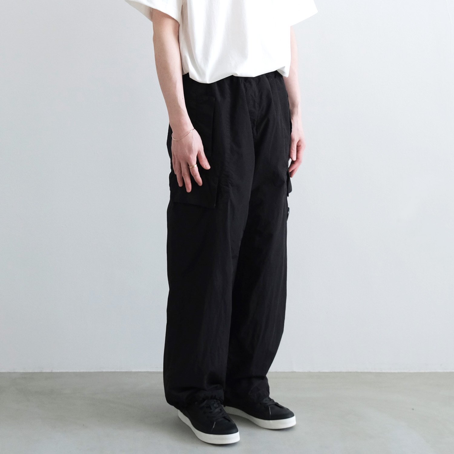 FLATT NYLON OVERSIZED CARGO PANTS [BLACK] - WUNDER 大阪 セレクト 