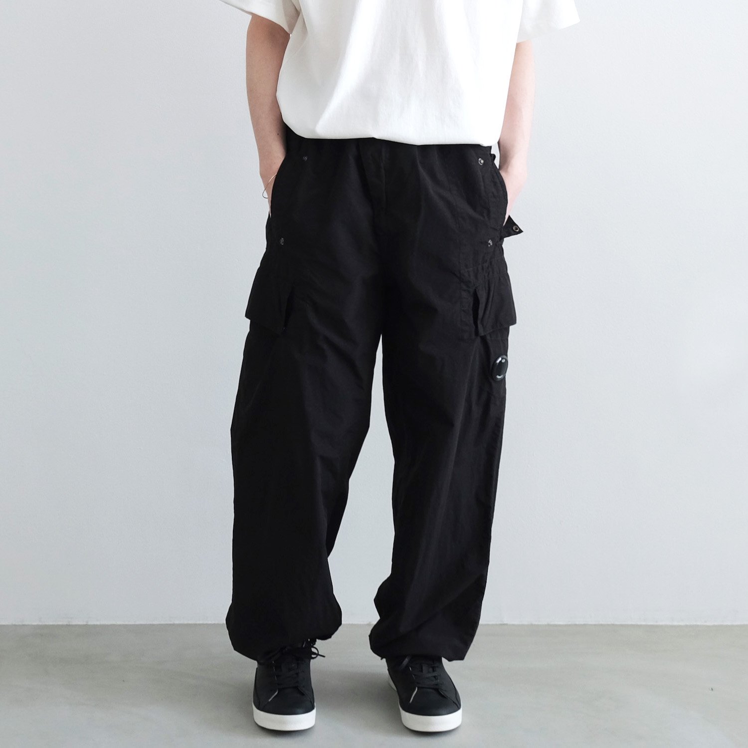 FLATT NYLON OVERSIZED CARGO PANTS [BLACK] - WUNDER 大阪 セレクト 