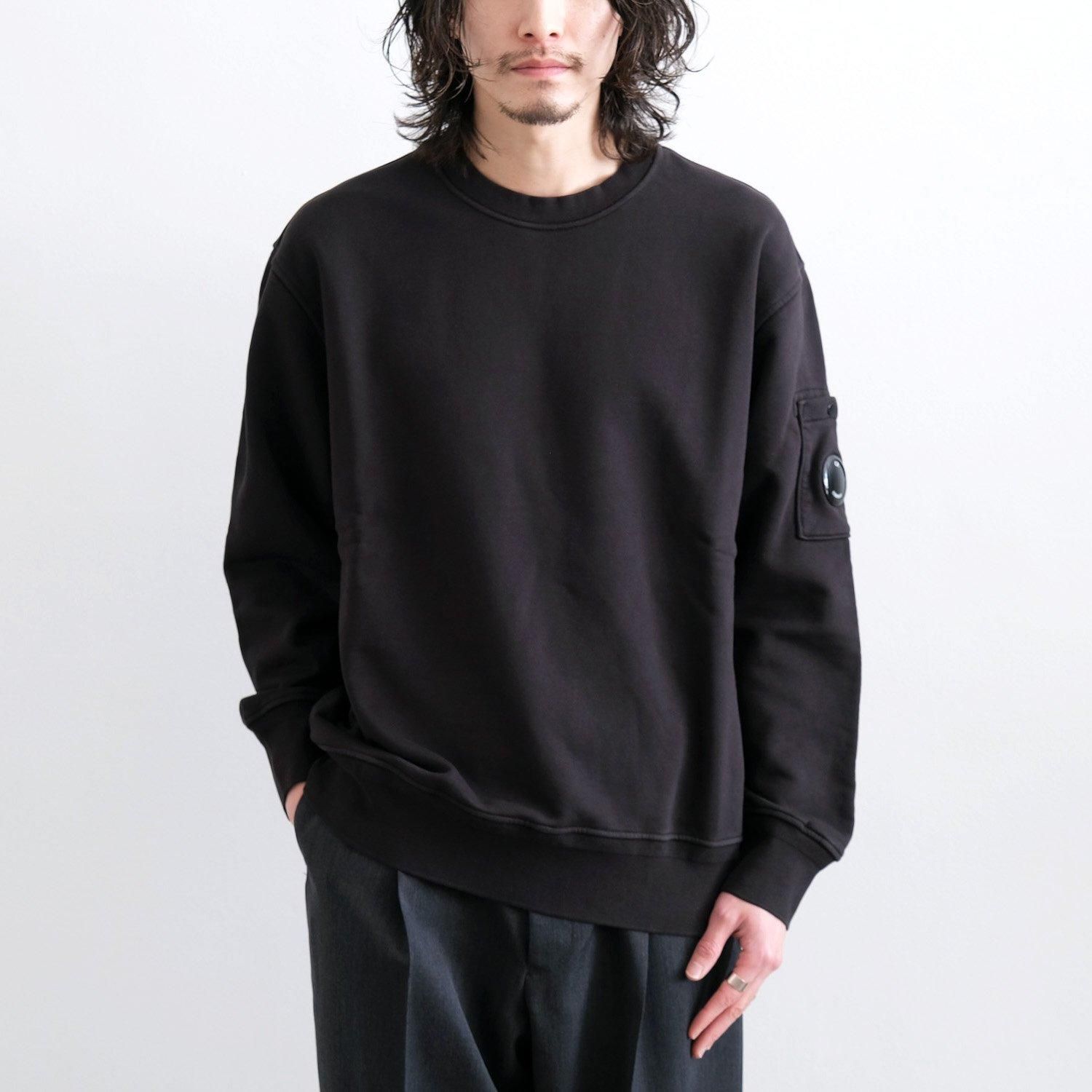 COTTON DIAGONAL FLEECE CREW NECK SWEATSHIRT [BLACK]
