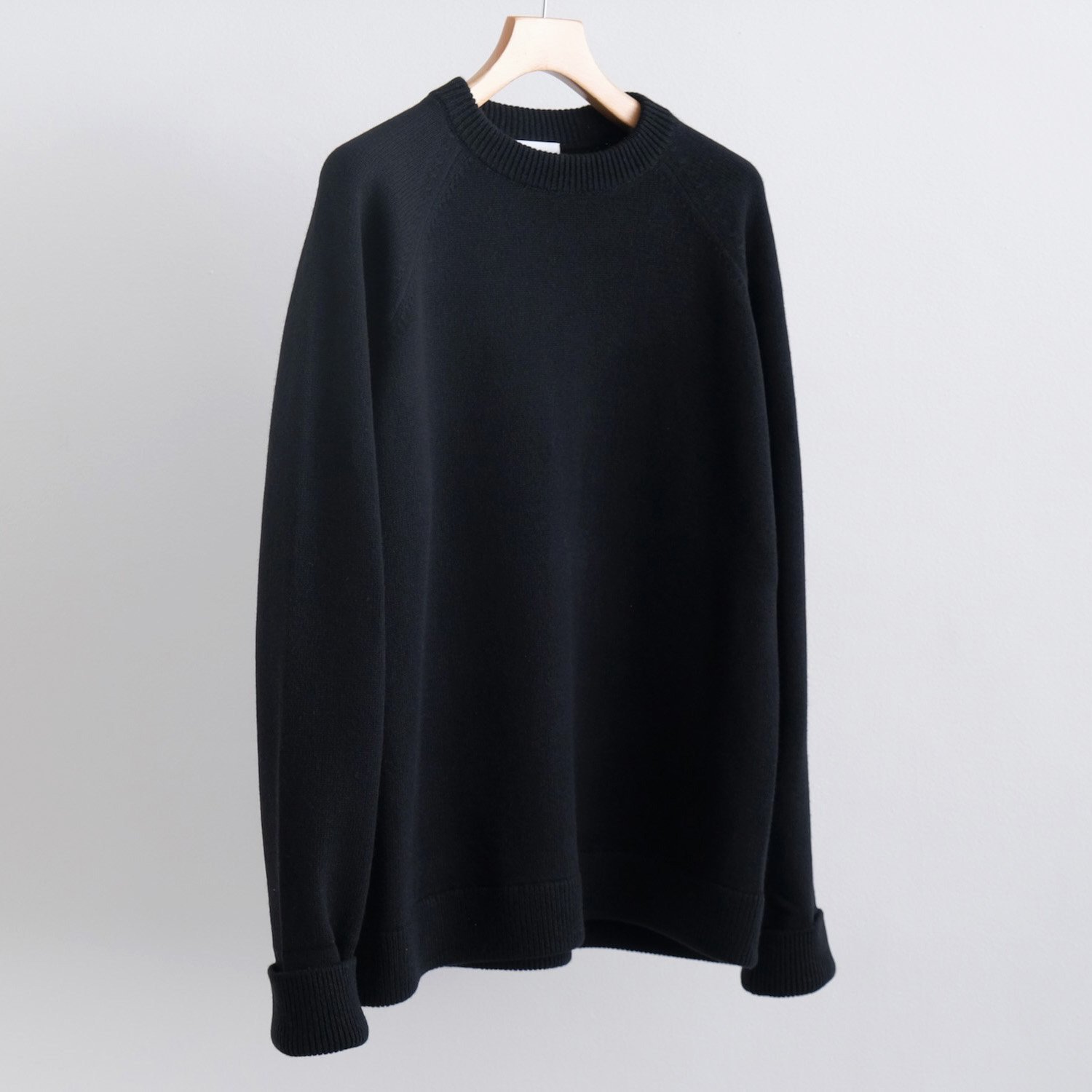 RAGLAN CREW NECK PULLOVER KNIT [BLACK]