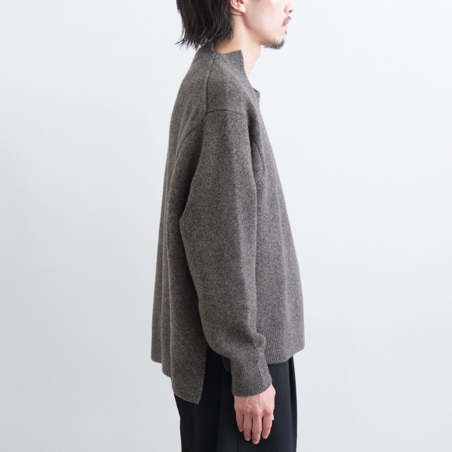 HEAVY OZ YAK KNIT SLIT CREW NECK PULLOVER [YAK NATURAL×GRAY TOP] - WUNDER  大阪 セレクトショップ 大阪梅田中崎町 オンラインストア 正規取扱い 通販可能