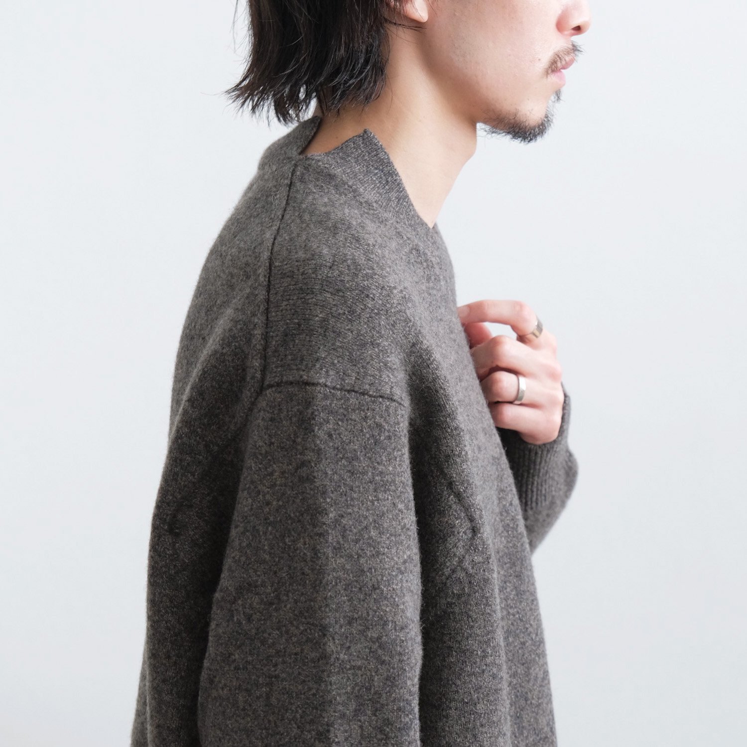 HEAVY OZ YAK KNIT SLIT CREW NECK PULLOVER [YAK NATURAL×GRAY TOP] - WUNDER  大阪 セレクトショップ 大阪梅田中崎町 オンラインストア 正規取扱い 通販可能