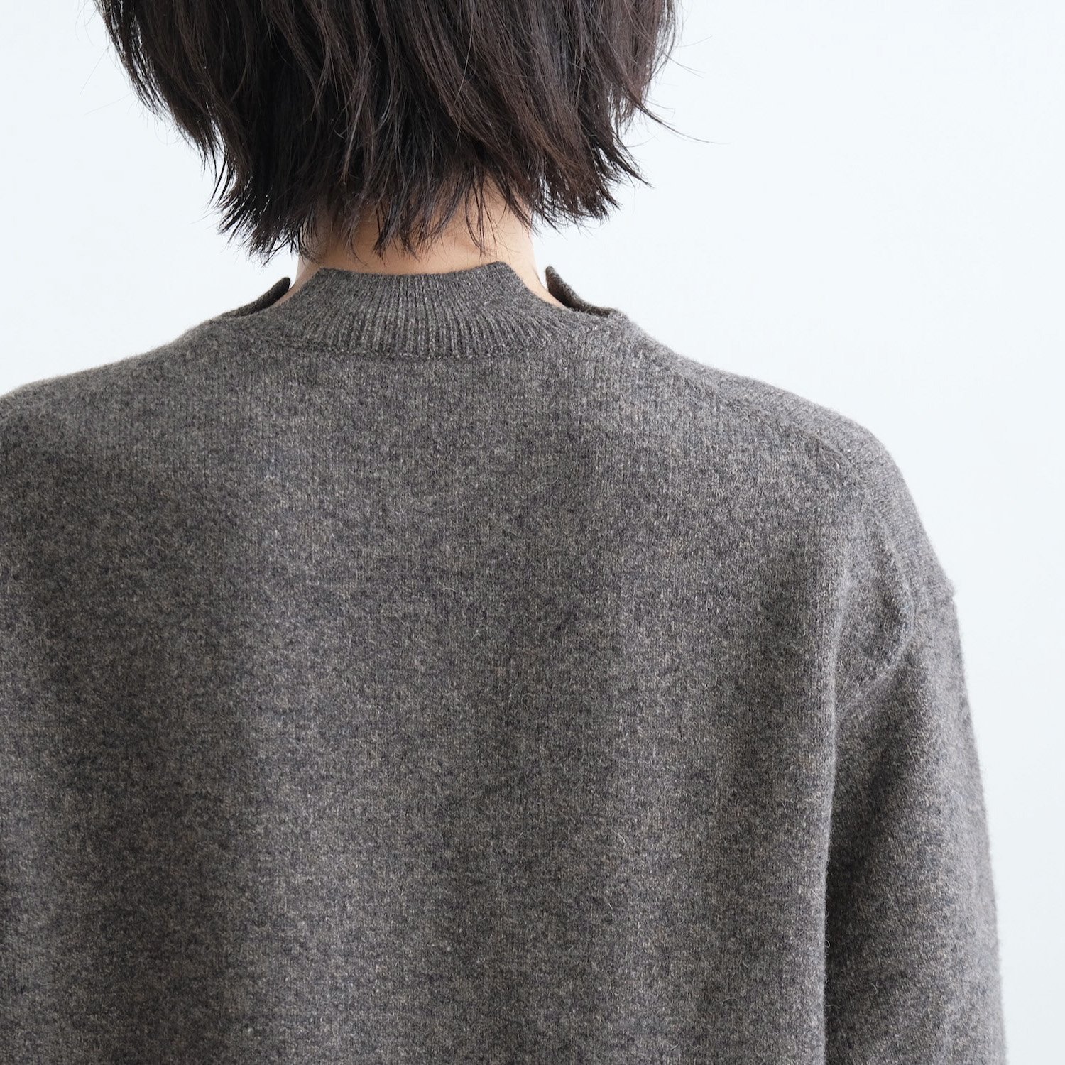 HEAVY OZ YAK KNIT SLIT CREW NECK PULLOVER [YAK NATURAL×GRAY TOP] - WUNDER  大阪 セレクトショップ 大阪梅田中崎町 オンラインストア 正規取扱い 通販可能