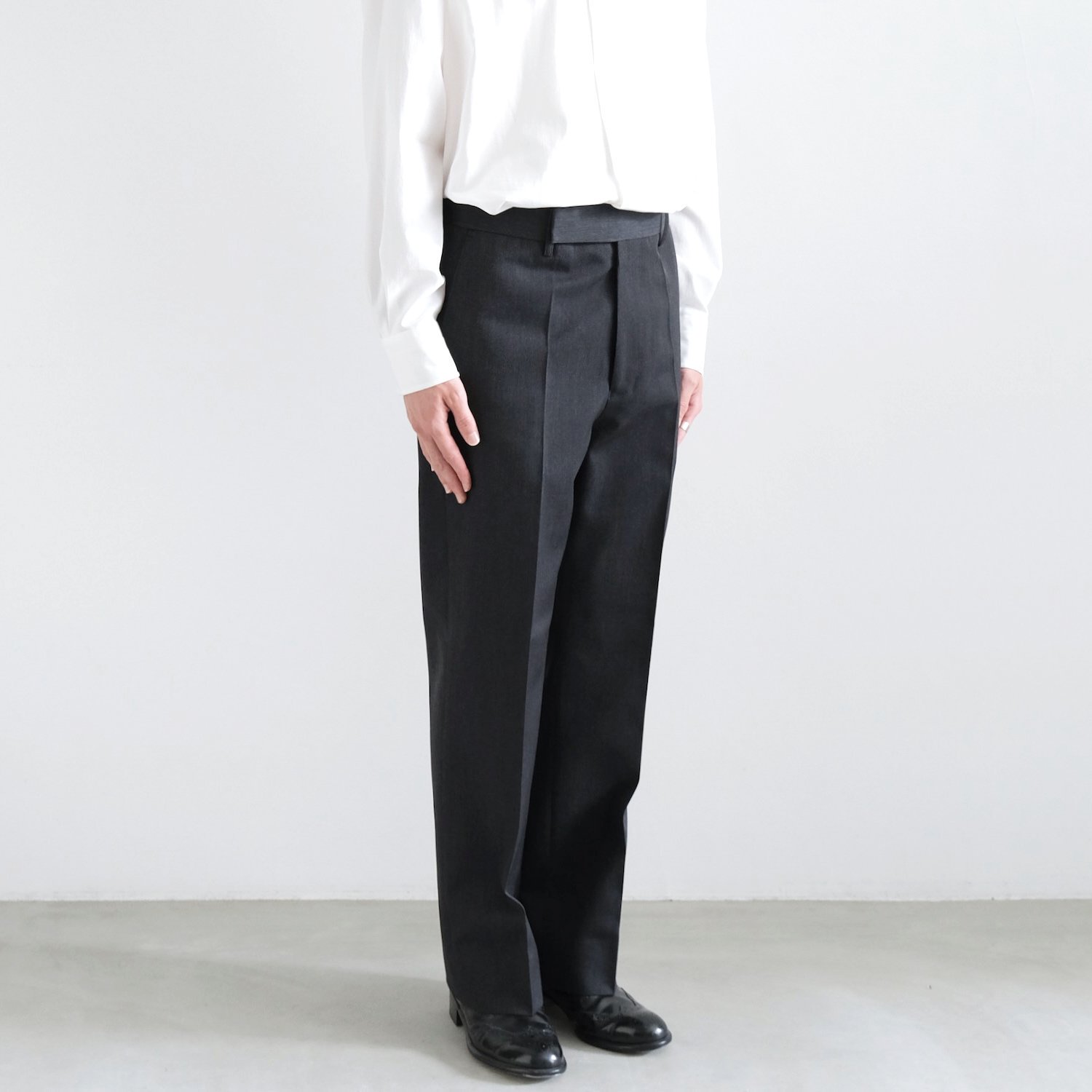 THE SLACKS NO TUCK STRAIGHT [TOP GRAY] - WUNDER 大阪 セレクトショップ 大阪梅田中崎町  オンラインストア 正規取扱い 通販可能