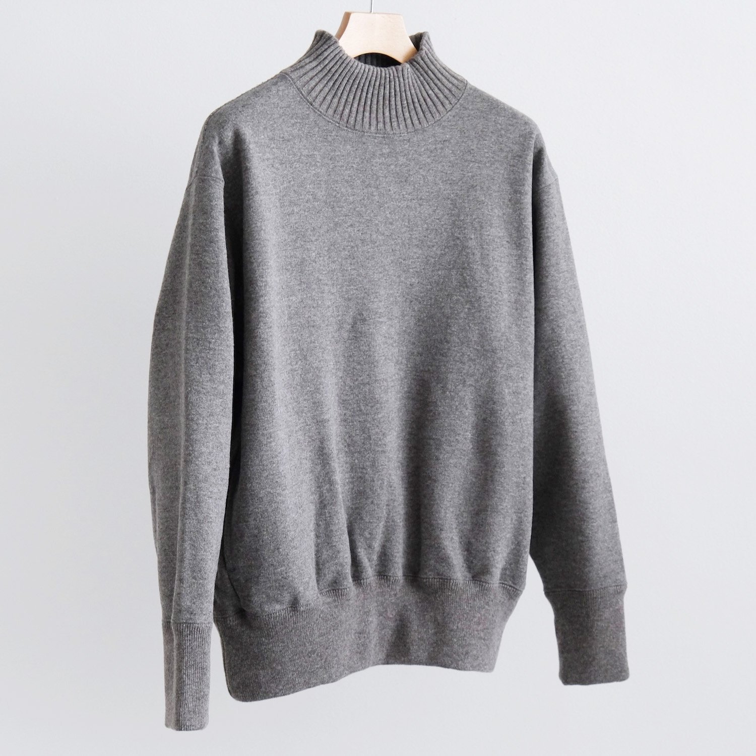 WOOL FRENCH TERRY TURTLE NECK SWEATSHIRT [TAUPE]