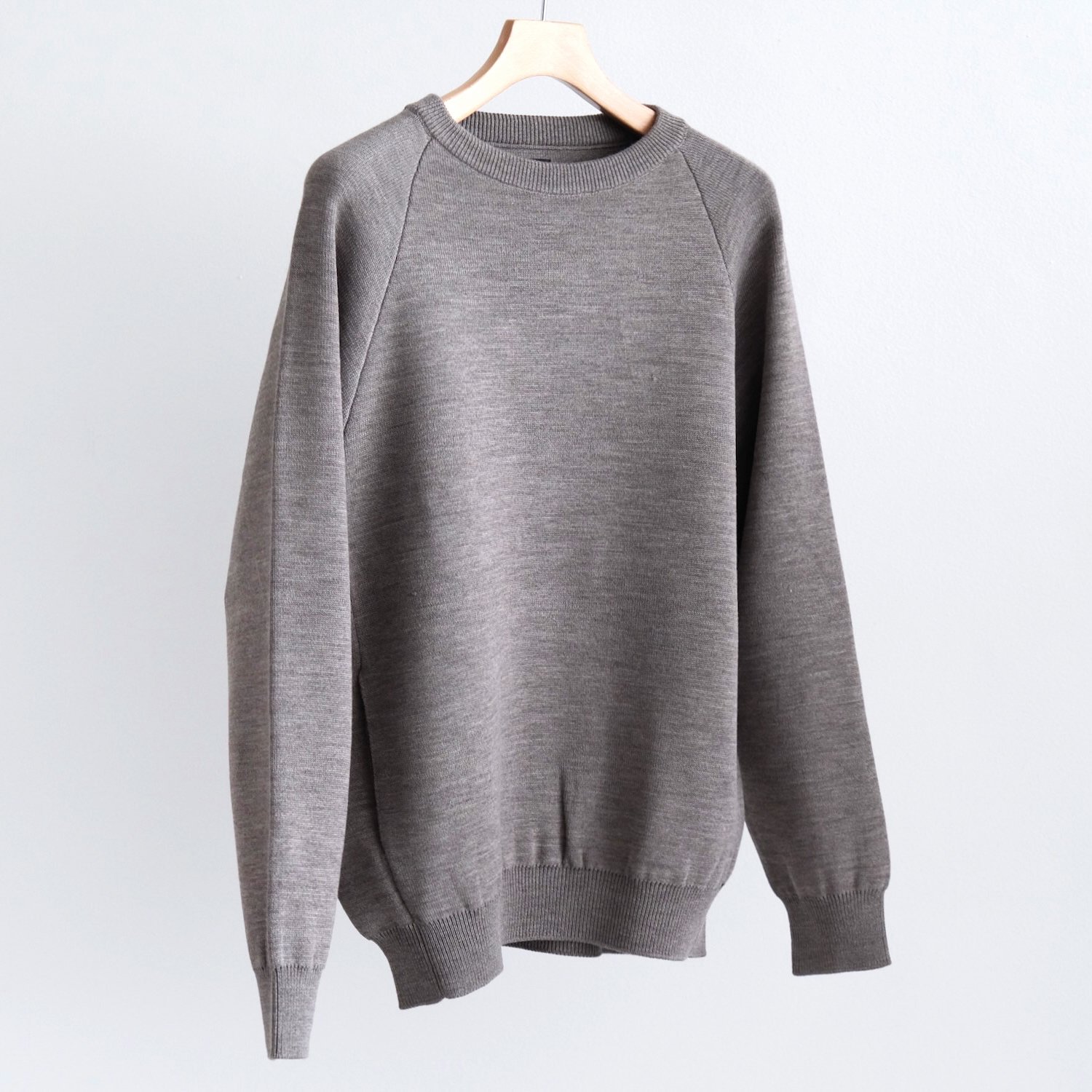 SOLID WOOL W-FACE CREW NECK [GREIGE]