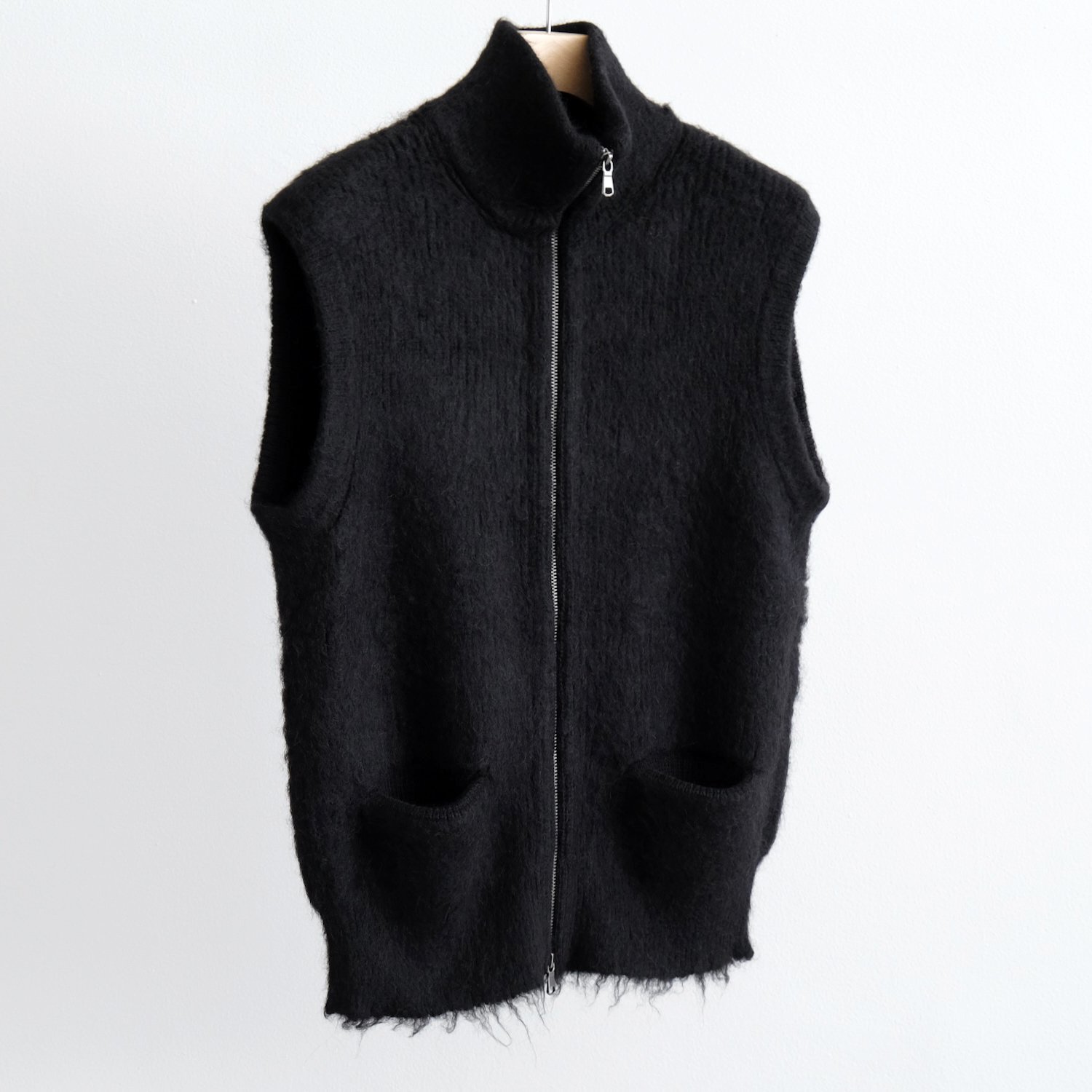 ʤҤäȤ JIP VEST [BLACK]