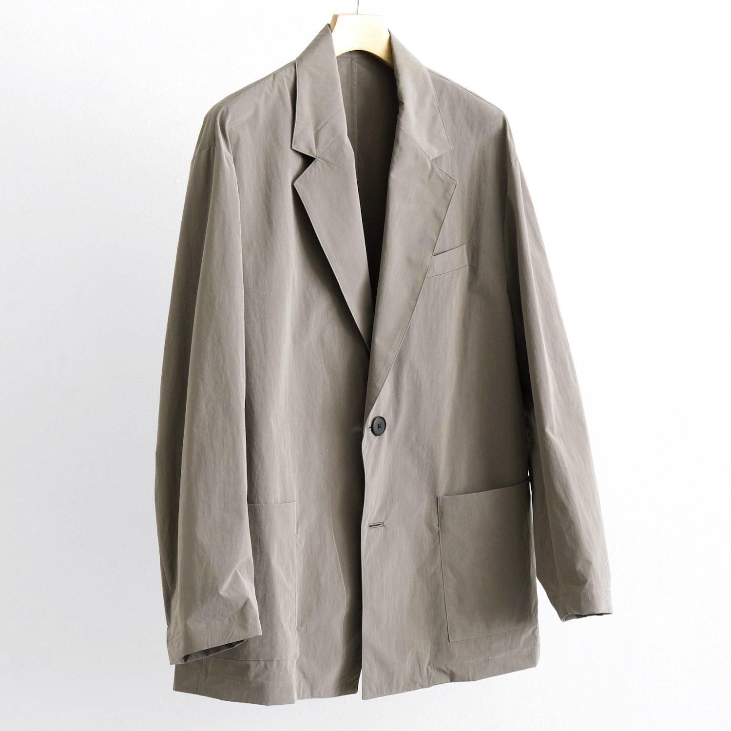 WINDPROOF NYLON SINGLE BREASTED JACKET [TAUPE]