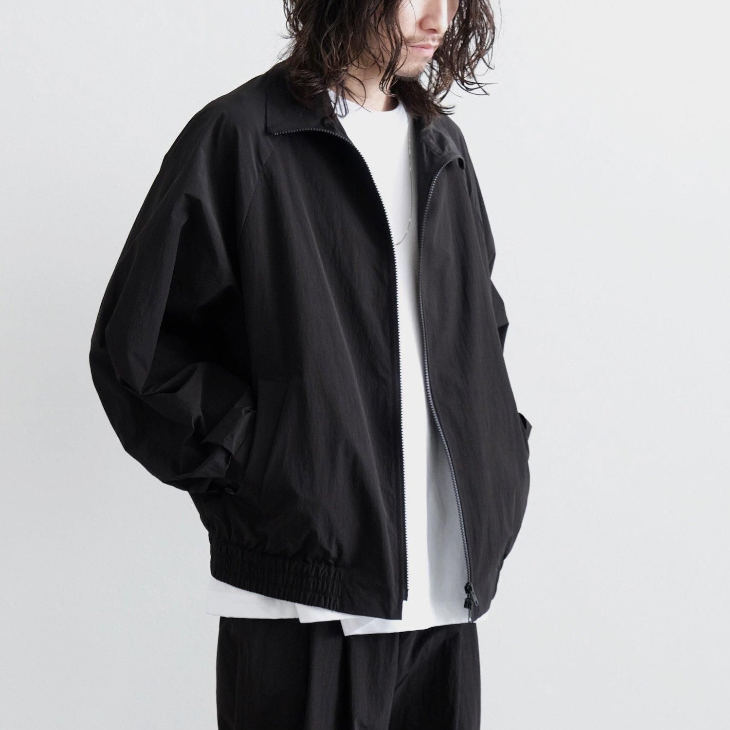 WINDPROOF NYLON ZIP JACKET [BLACK]