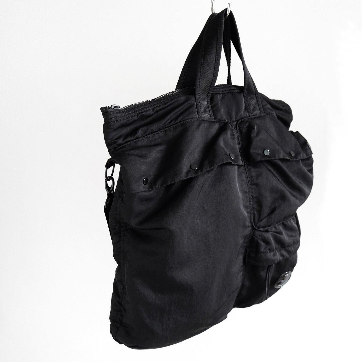 C.P. COMPANY Nylon Bブラック ヘルメットバッグ 未使用品 バッグ