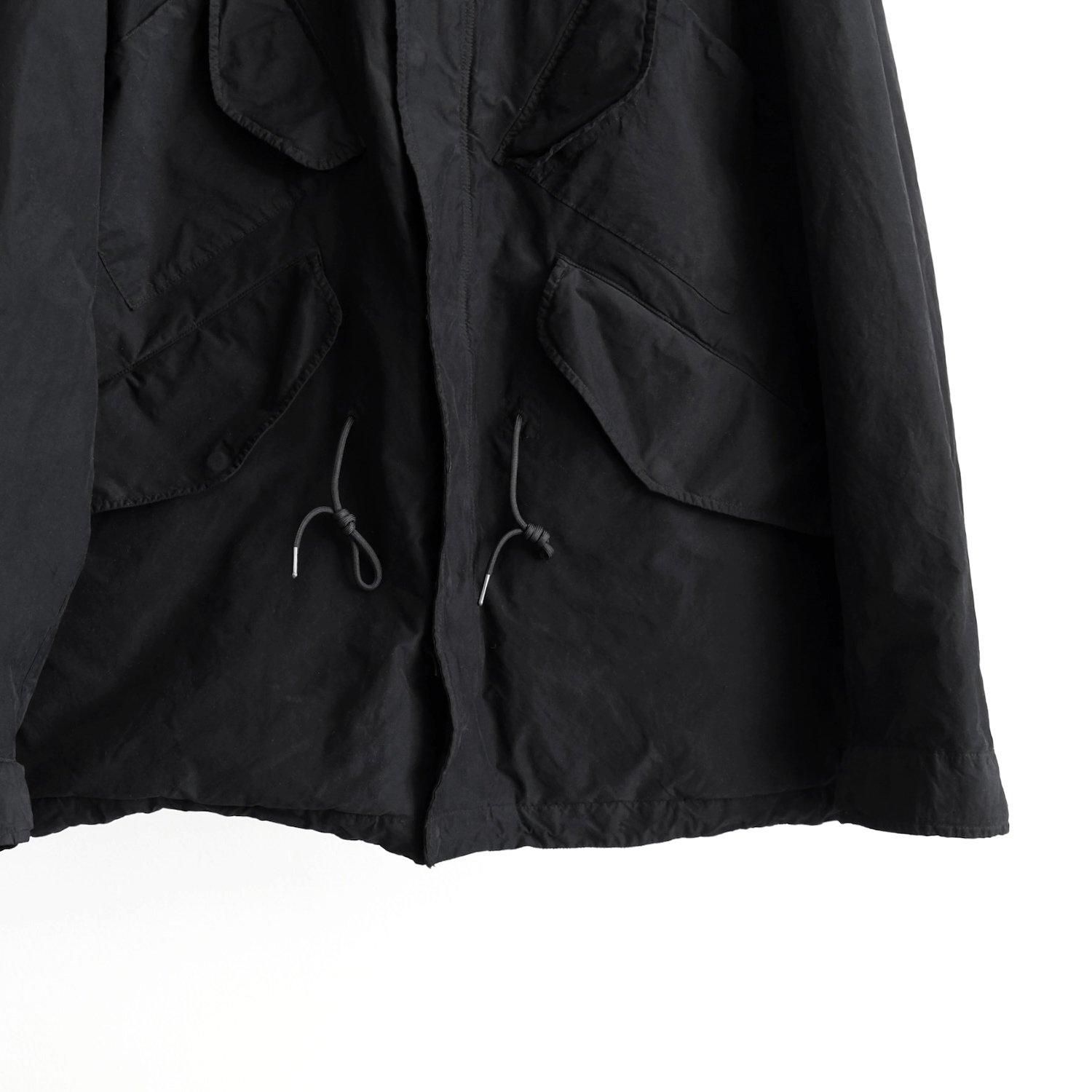 C.P. COMPANY ギミックナイロン フーデッドジャケット ブラック 46 C.P. COMPANY ギミックナイロン フーデッドジャケット ブラック
