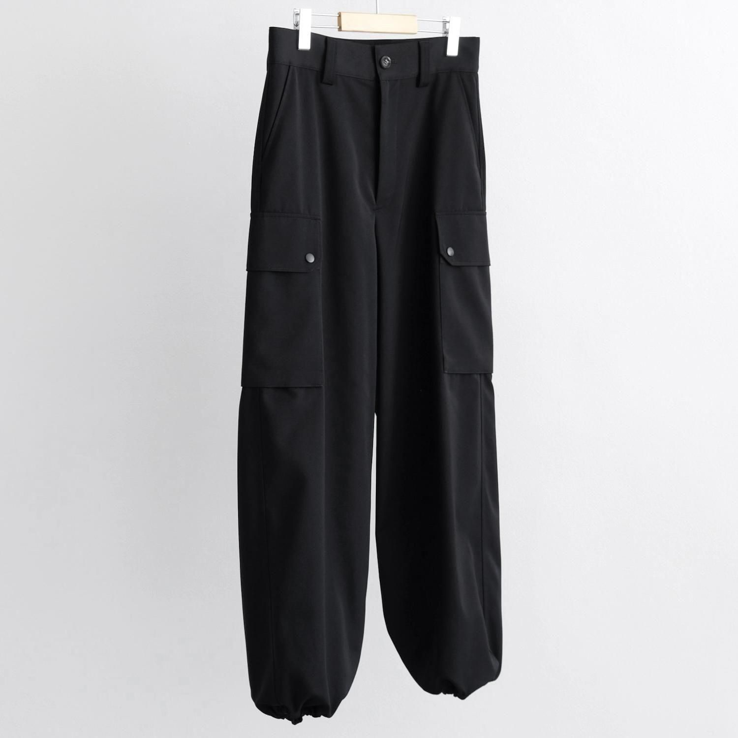 THE F2 CARGO [BLACK]