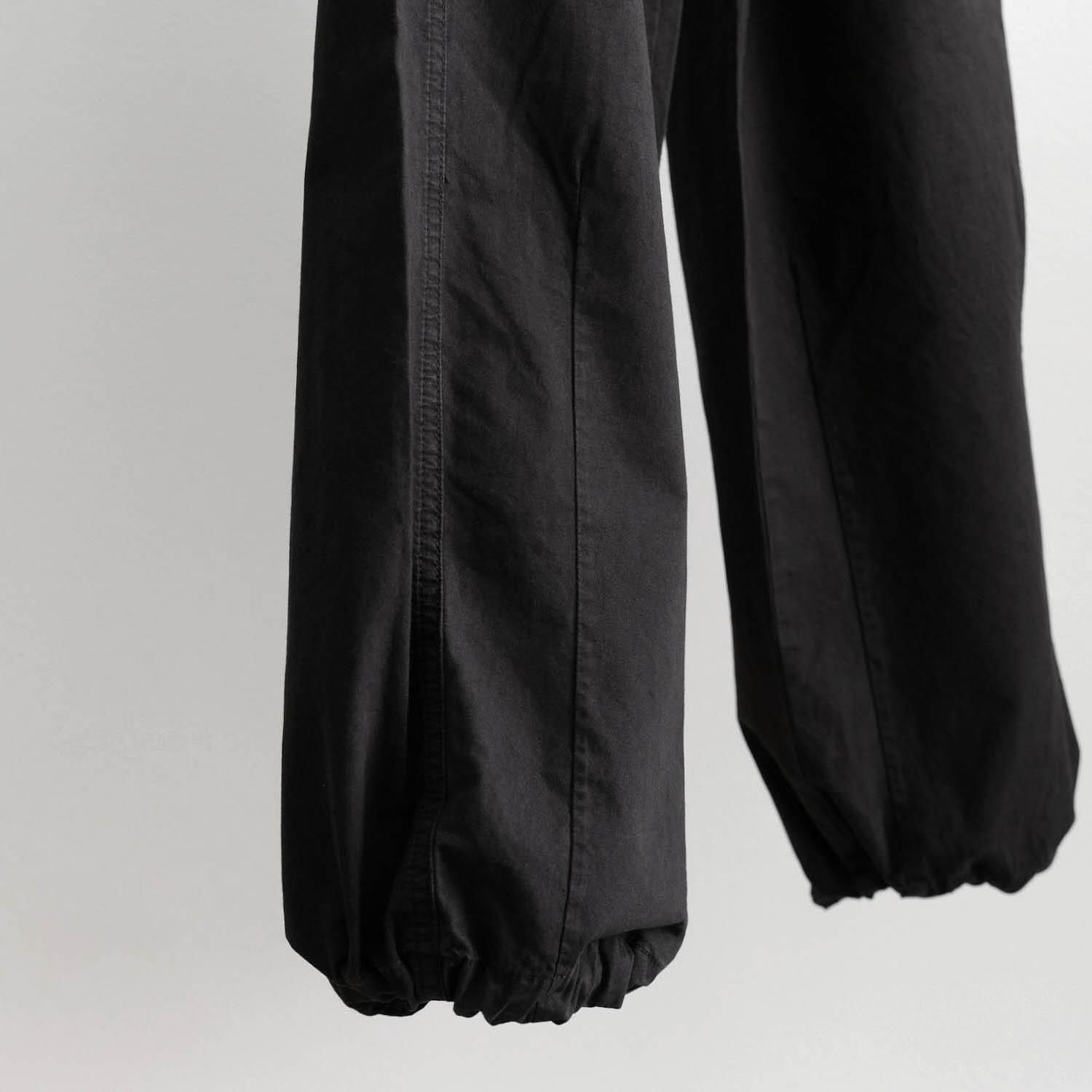 Lig. wide cargo pants✴︎美品✴︎ブラック WIDE-LEG CARGO TROUSERS ワイドレッグカーゴパンツ｜COS コス