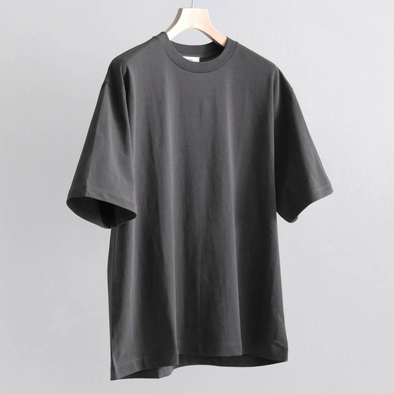 FRESCA PLATE LOOSE FIT T-SHIRT [CHARCOAL GRAY]