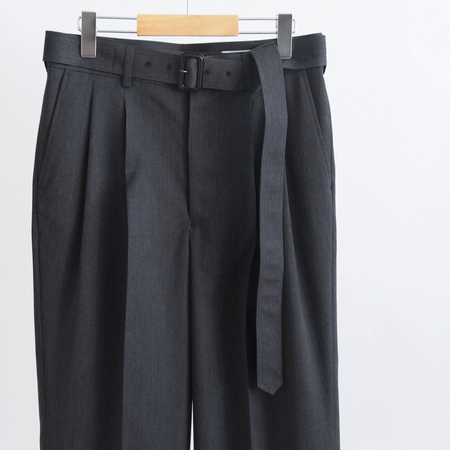 りょーたさま専用 ご覧の通り背中のブツと両脚アーマーはサイコザク1体(格安