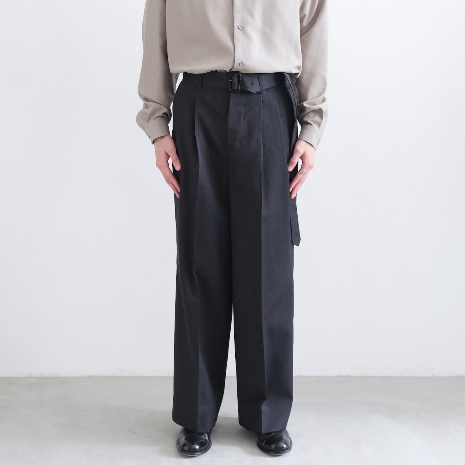 【THE RERACS】THE SLACK 2TUCK(GRAY)【25SS】 THE RERACS│ザ・リラクス / THE SLACKS BELTED 2TUCK(BLACK)