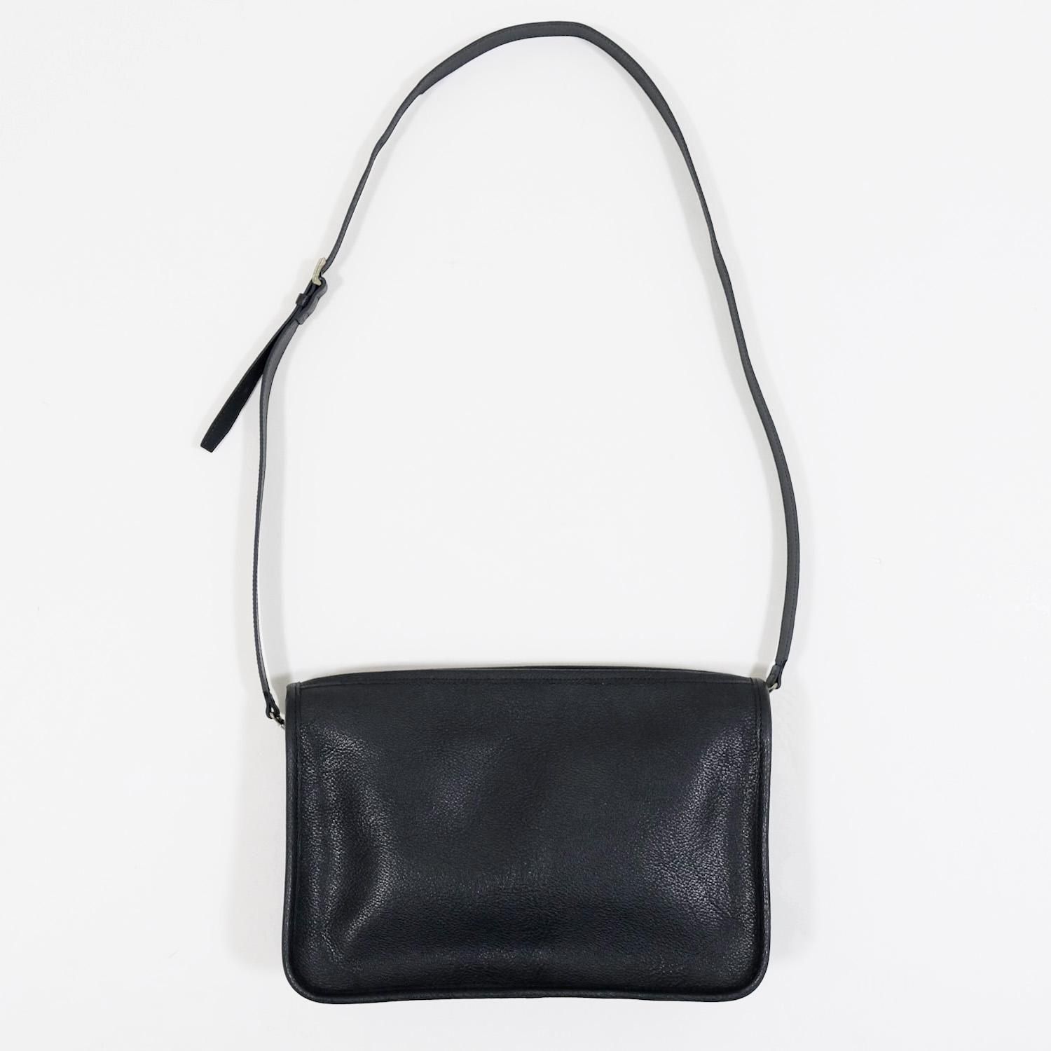 美品 forme / Banks s ショルダーバッグ ブラック レザー forme Banks-S black