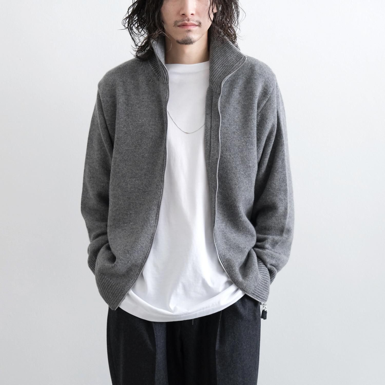 INNOCENT CASHMERE MIDDLE WEIGHT DRIVERS KNIT [GRAY]