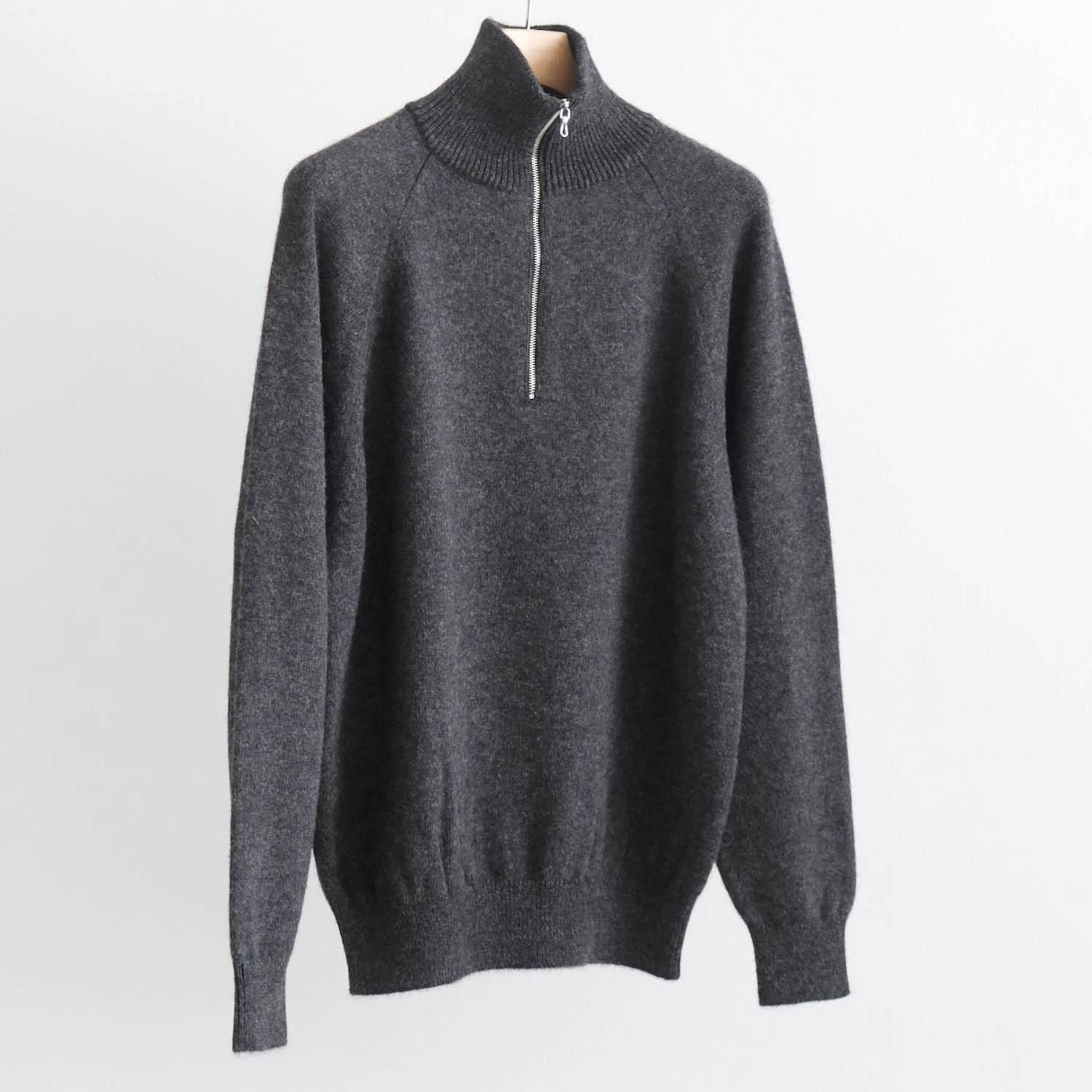 BABY ALPACA KURUMI TENJIKU HALF ZIP [CHARCOAL]