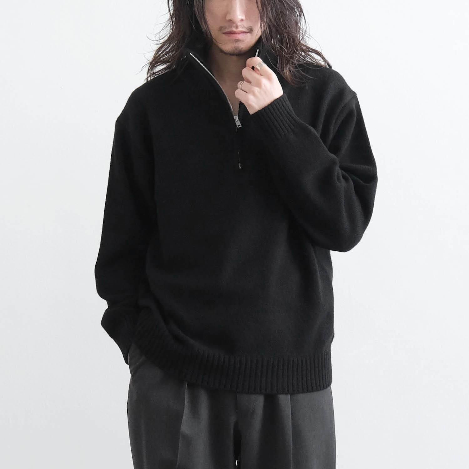 LAMBS WOOL HALF ZIP SWEATER [BLACK]