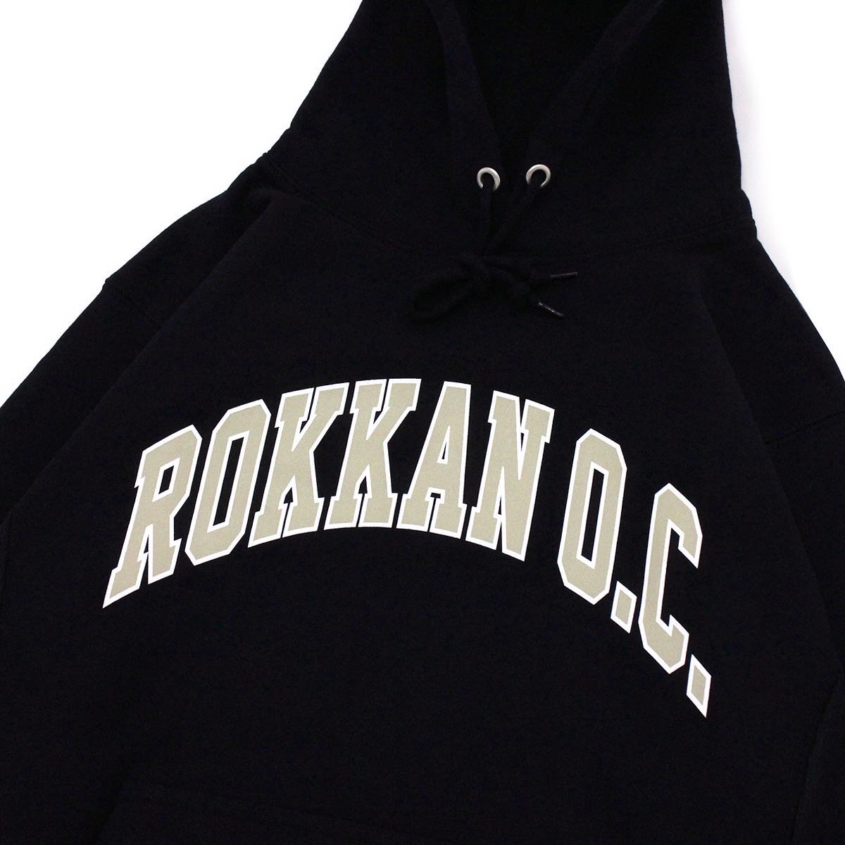 ROKKAN O.C._HEAVY WEIGHT HOODIE.(College)