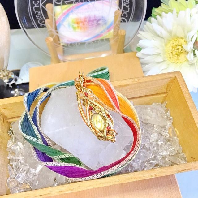 Drops of Sun-太陽の雫-】Pendant Top - 虹色の花＊天然石と