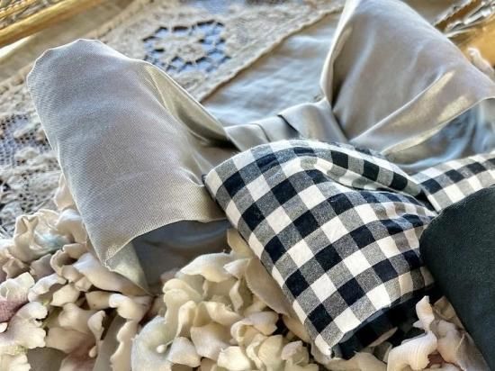 リボンとすみれのヘッドドレス（グレー） - Belle des Poupee