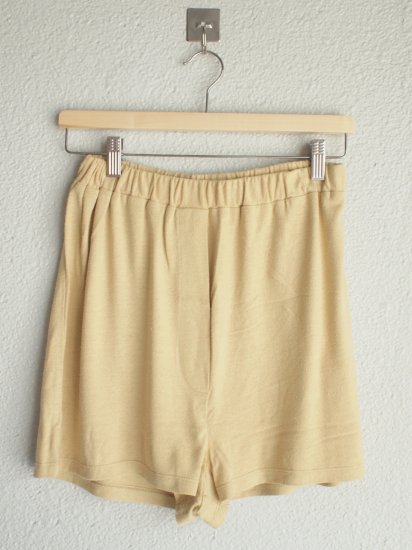 Domond shorts - oak yellow - core - ANYplace