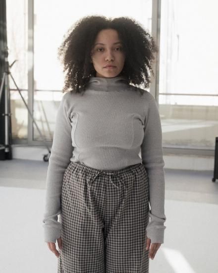 BASERANGE HANIFA HOODIE フーディー ダークブラウン セール】 BASERANGE HANIFA HOODIE フーディー （カットソー