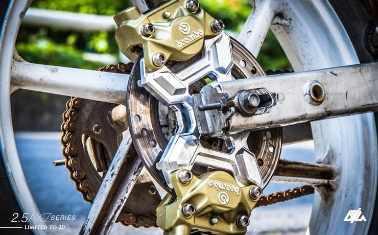 NS-1 brembo 2P 84mm リア CNC ダブルキャリパーサポート