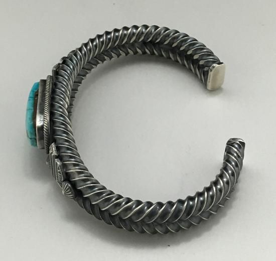 希少 ナバホ Freddie Maloney 重厚バングル ナチュラルターコイズ