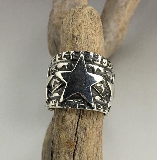 Navajo Sunshine Reeves Hand Stamped　3 Stars Ring - 練馬のインディアンジュエリー・雑貨のお店  Little Pinetree Trading Post