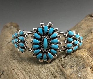 Zuni Lorraine Waatsa Sleeping Beauty Turquoise Cluster Bracelet