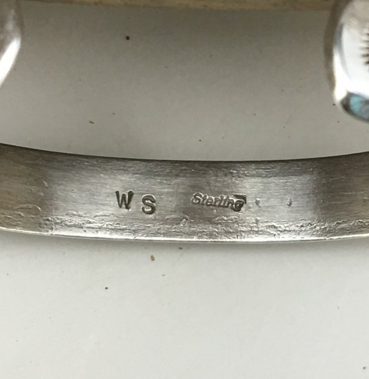 Navajo Wylie Secatero Hand Stamped Silver Cuff Bracelet -  練馬のインディアンジュエリー・雑貨のお店 Little Pinetree Trading Post