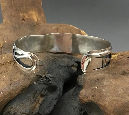 Hopi Berra Tawahongva Overlay Bracelet - 練馬のインディアン