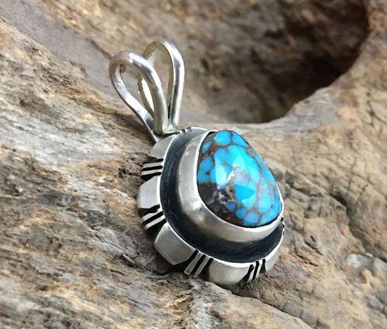 Navajo Fred Peters Red Mountain Turquoise Pendant - 練馬の