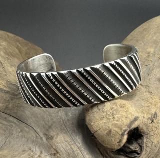 Navajo Harrison Jim Ingot Silver Diagonal Lines Cuff Bracelet